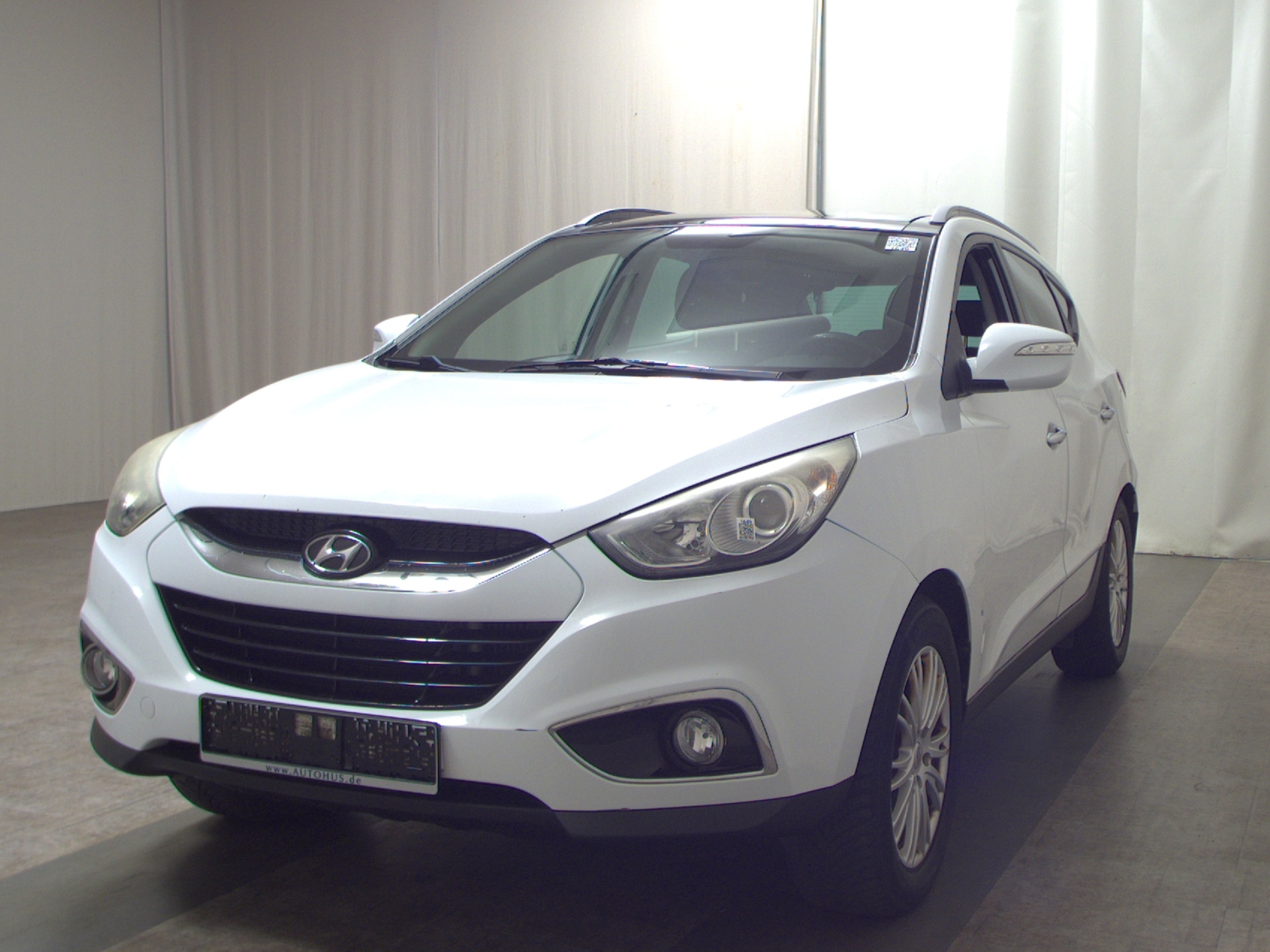 Hyundai Tucson 2.0 CRDI NAVI SHZ LEDER 2