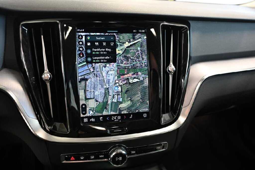Volvo V60 B4 D Core RFK AHK 8