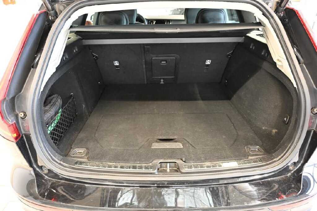 Volvo V60 B4 D Core RFK AHK 10