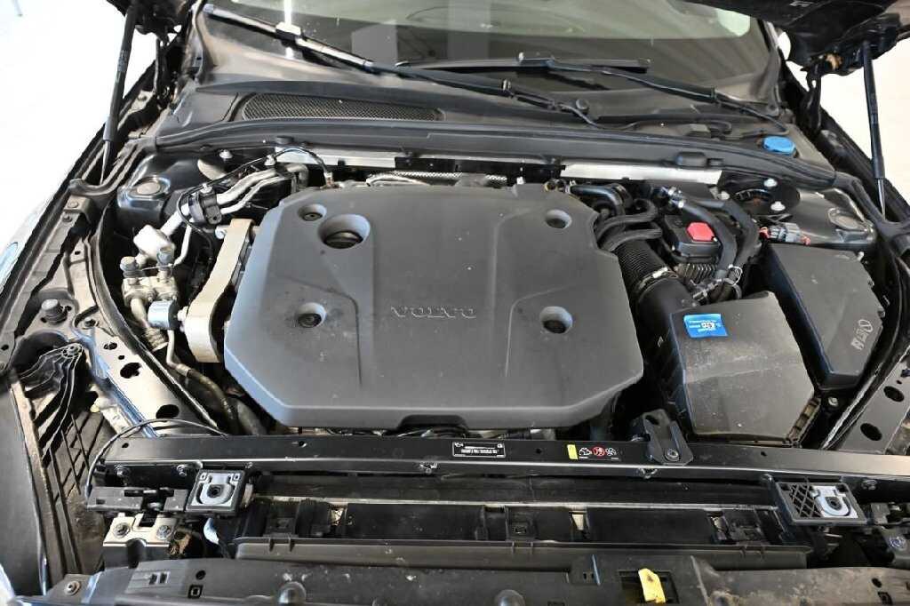 Volvo V60 B4 D Core RFK AHK 11