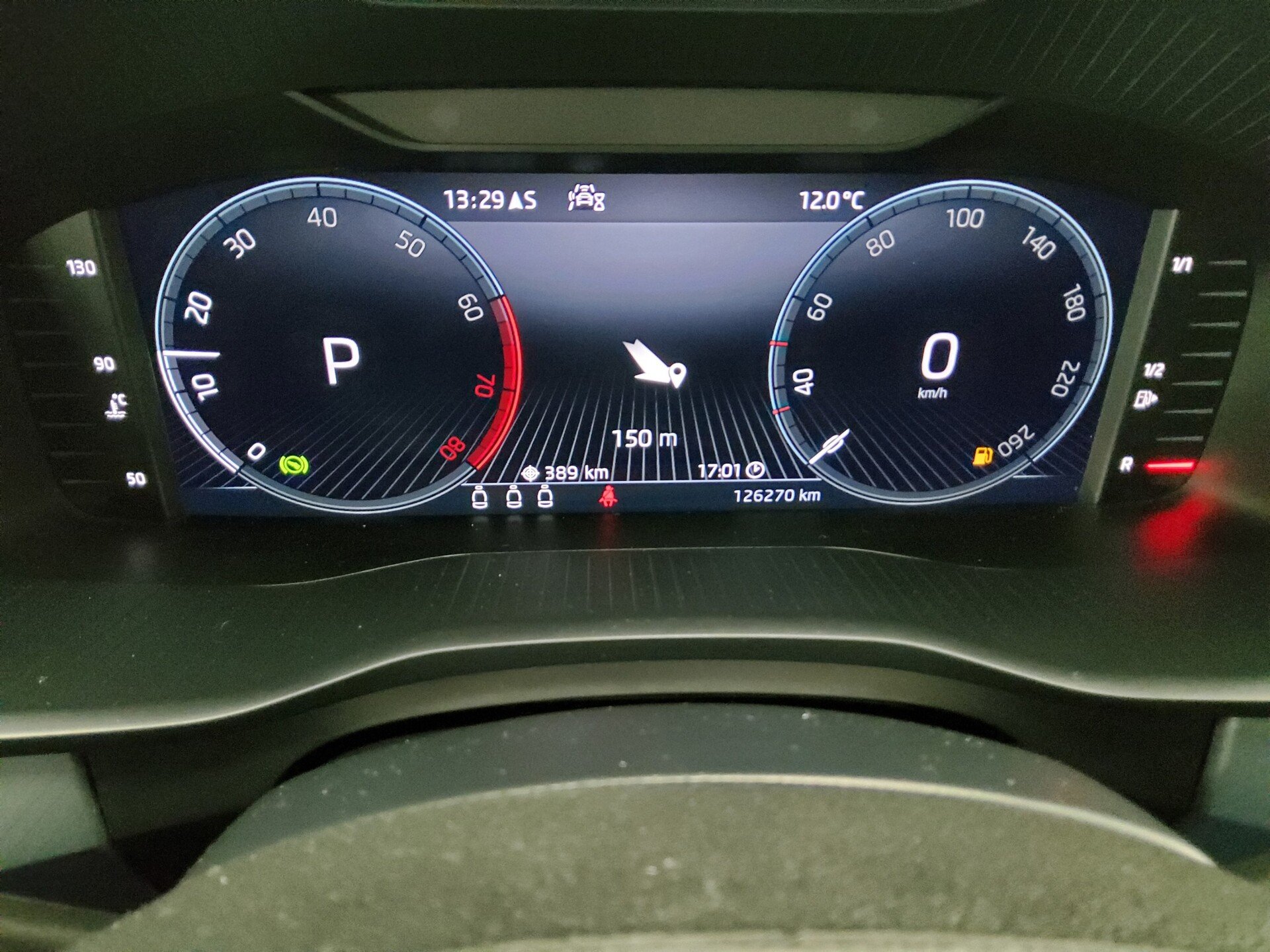 Skoda Kodiaq 1.5 TSI Ambition Navi LED DC RFK AHK 8