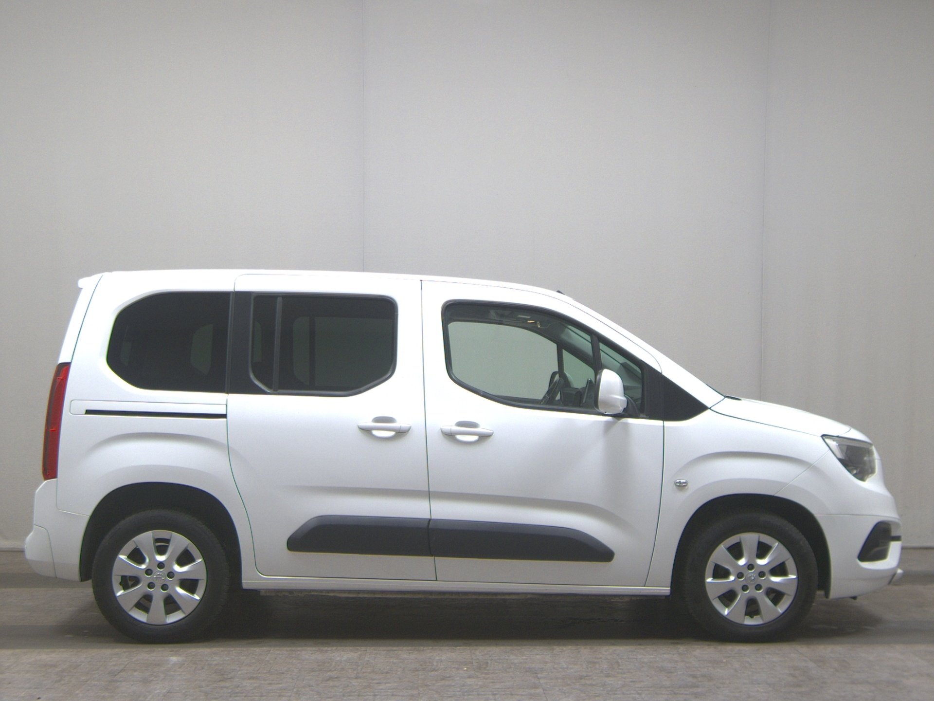 Opel Combo Life 1.5 D Elegance Navi Shz