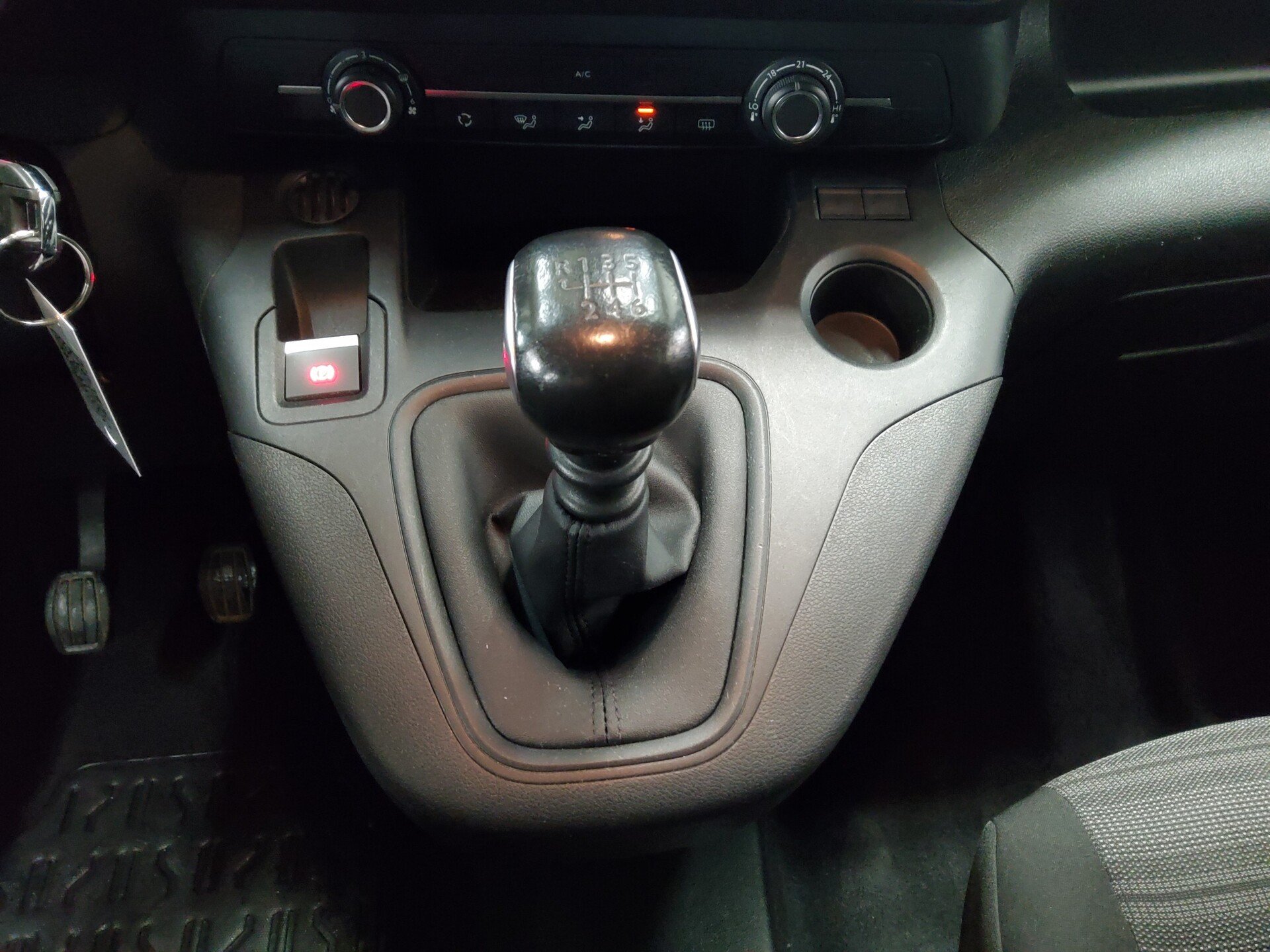 Opel Combo Life 1.5 D Elegance Navi Shz 6