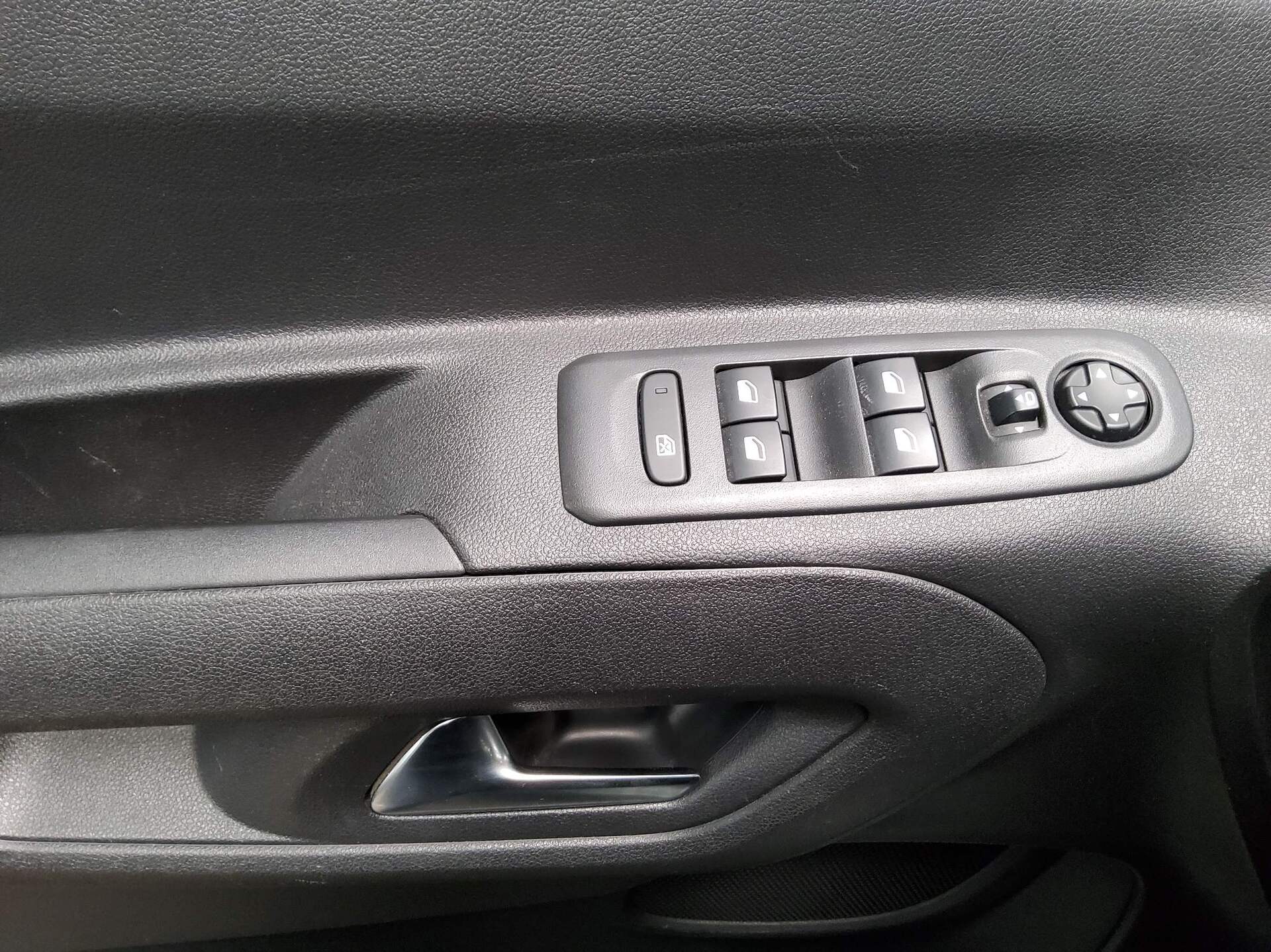 Opel Combo Life 1.5 D Elegance Navi Shz 9
