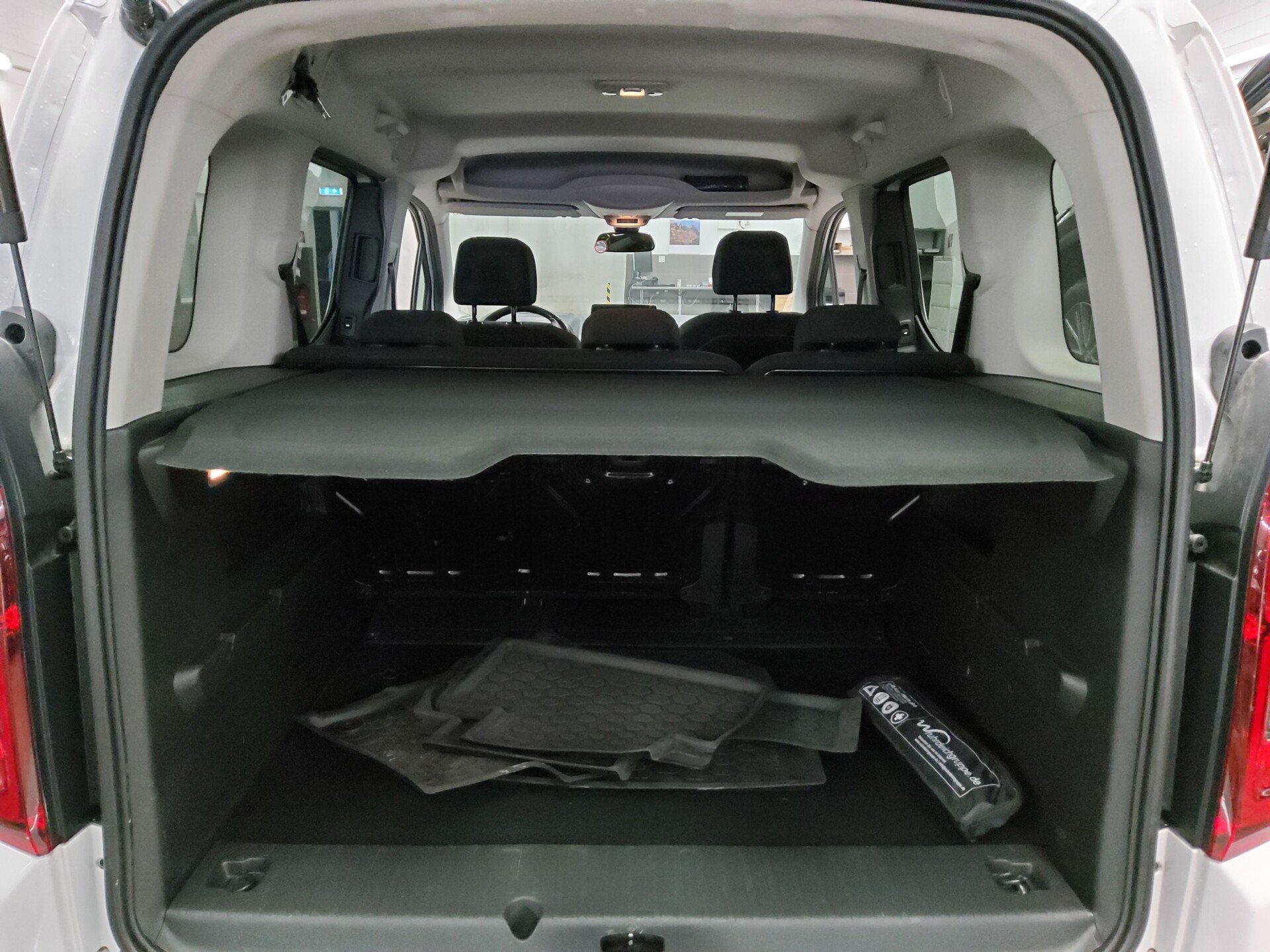 Opel Combo Life 1.5 D Elegance Navi Shz 11