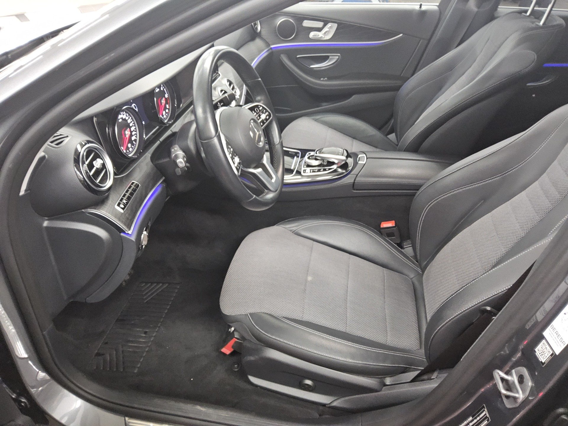 Mercedes-Benz E 300 T d Avantgarde Navi Multibeam GSD AHK RFK 8