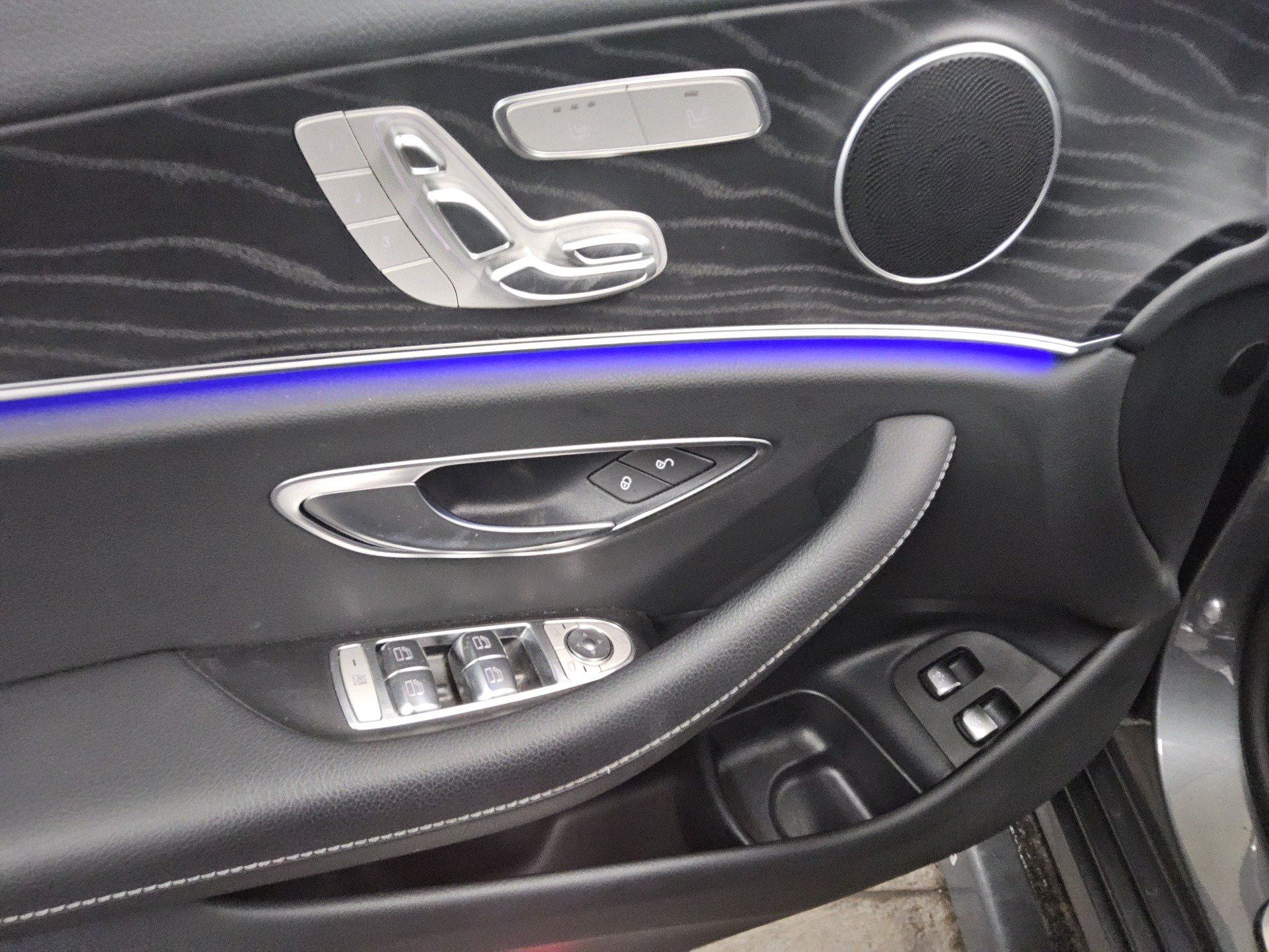 Mercedes-Benz E 300 T d Avantgarde Navi Multibeam GSD AHK RFK 9