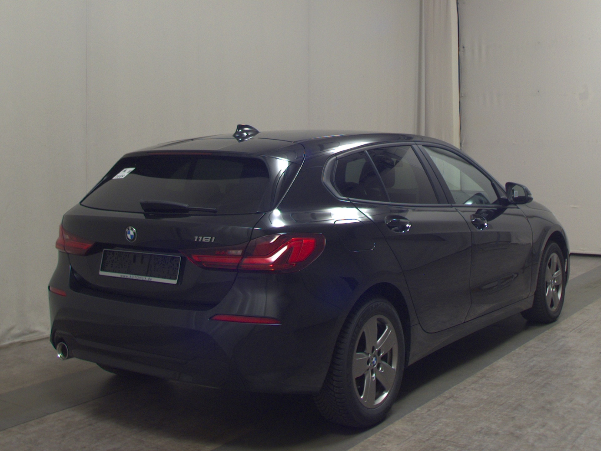 BMW 118i Advantage Navi LED LC-Pro PDC SHZ 4