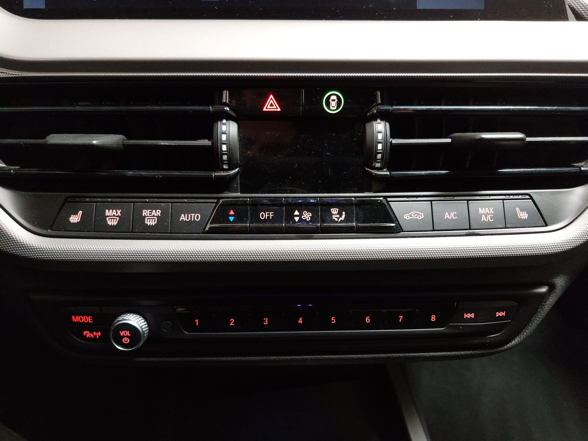 BMW 118i Advantage Navi LED LC-Pro PDC SHZ 20