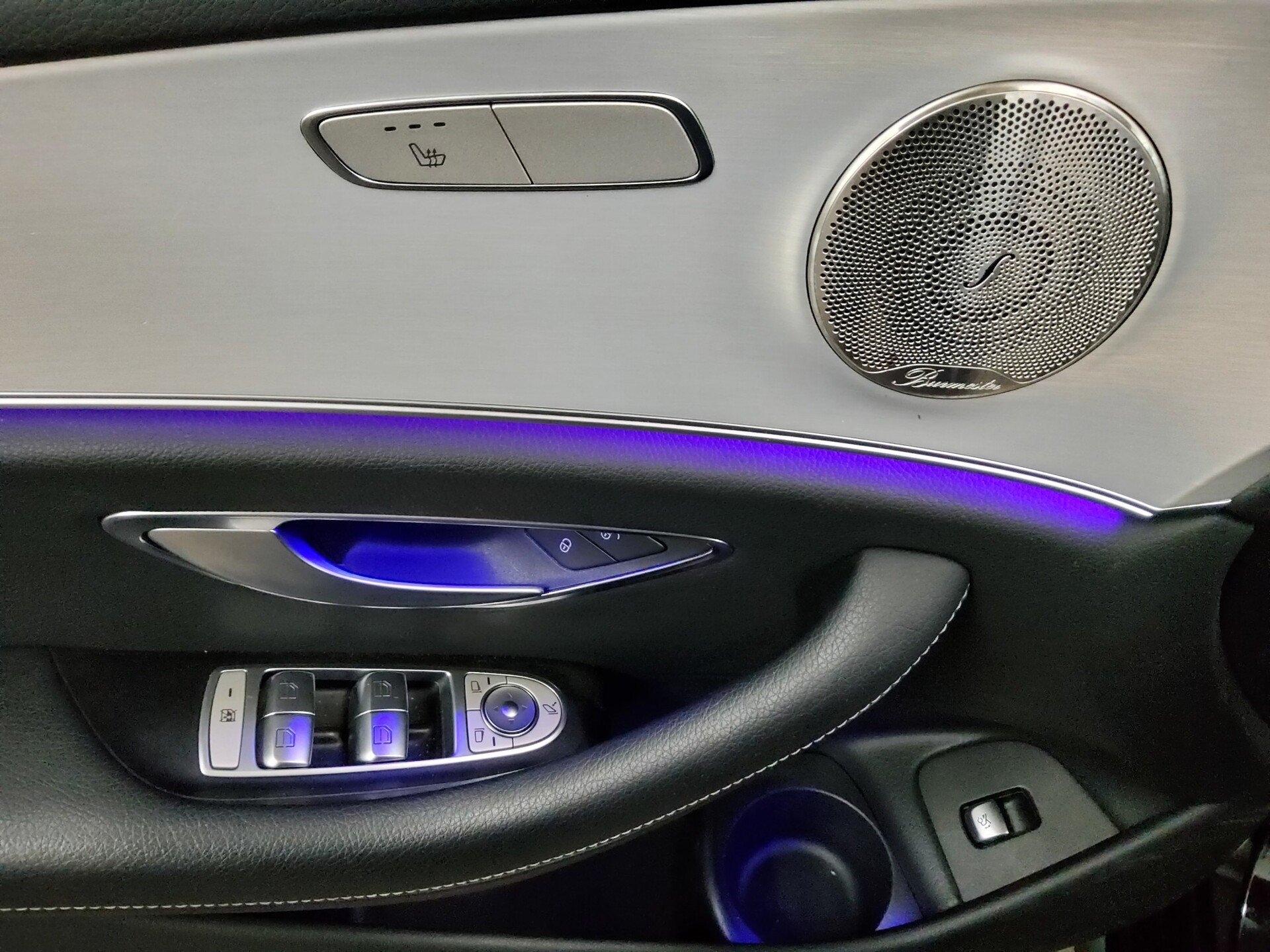 Mercedes-Benz E 300 T de AMG-Line Navi Burmester Widesc. RFK 10