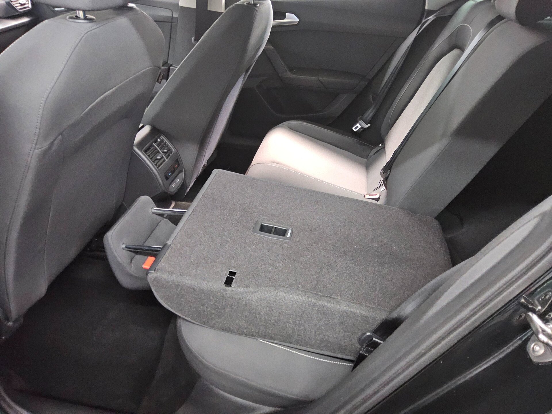 Seat Leon 2.0 TDI LED Virtual DAB 12