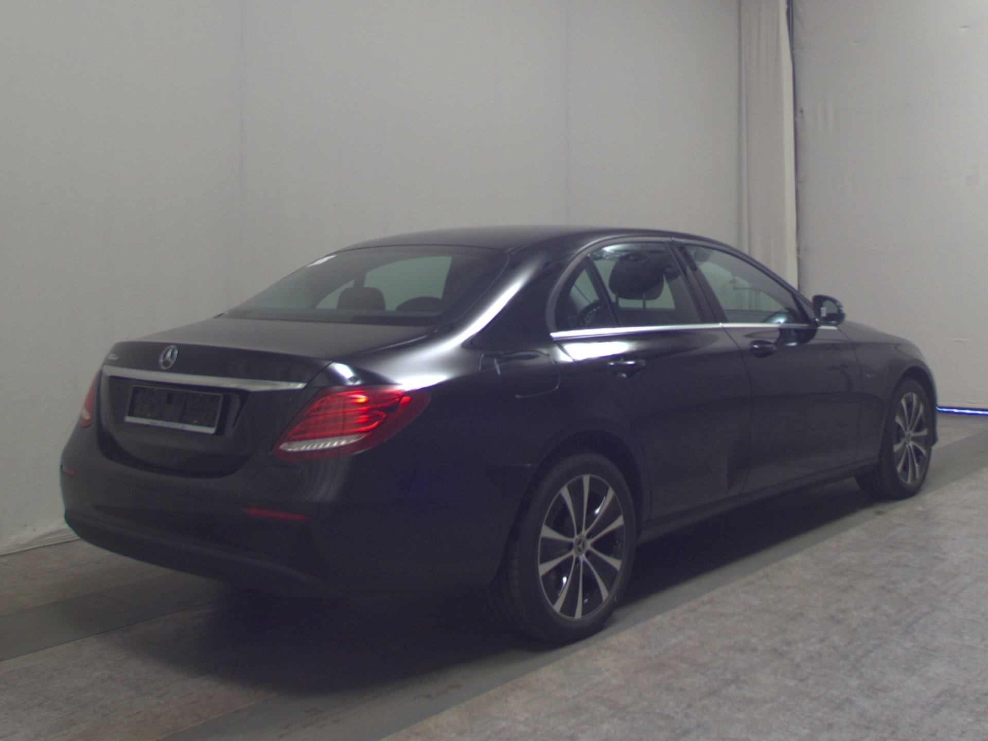 Mercedes-Benz E 300 de Navi LED Rückfahrkamera 4
