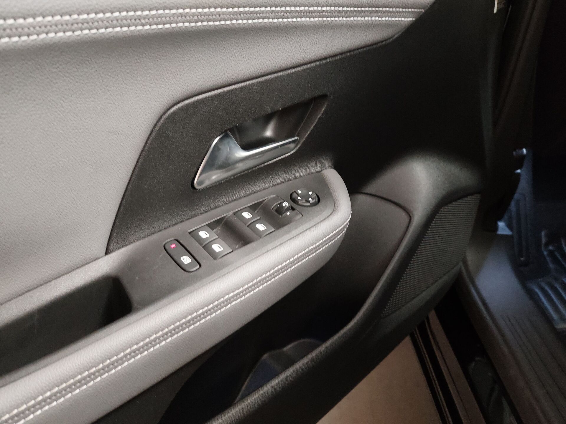 Opel Mokka-e Elegance KLIMAAUT LED SHZ PDC KAMERA 10