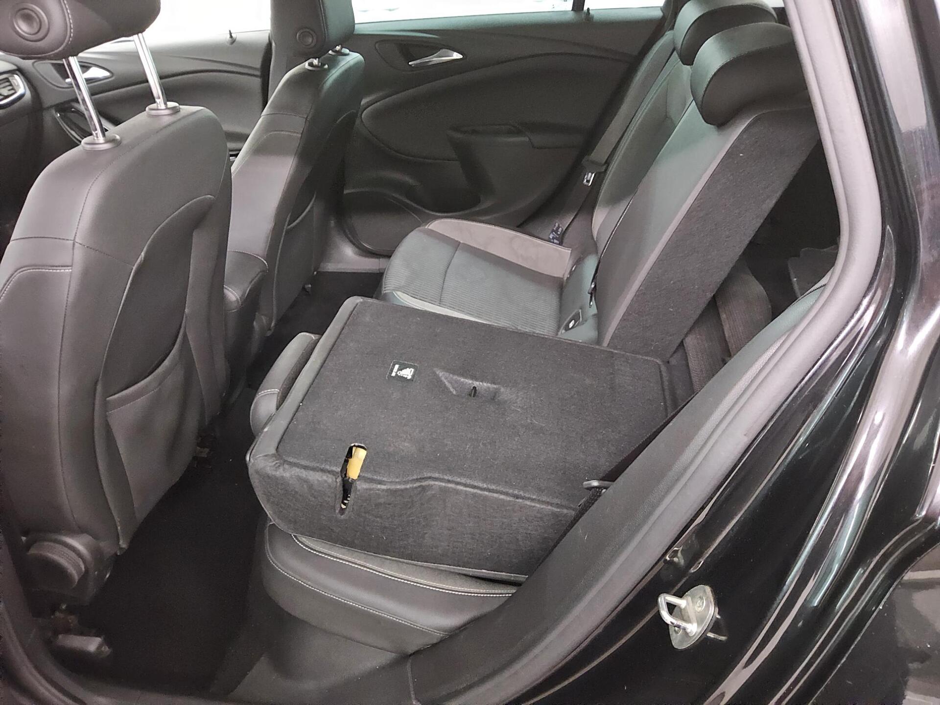 Opel Astra ST 1.5 D Design Edition Navi LED Shz RFK 12