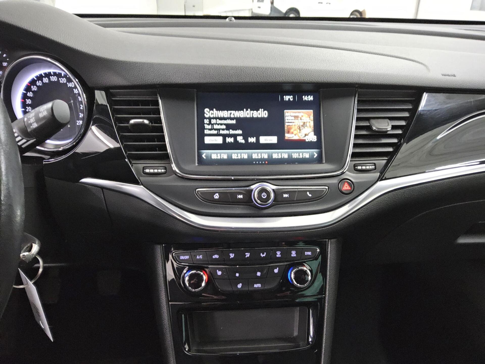 Opel Astra ST 1.5 D Design Edition Navi LED Shz RFK 7