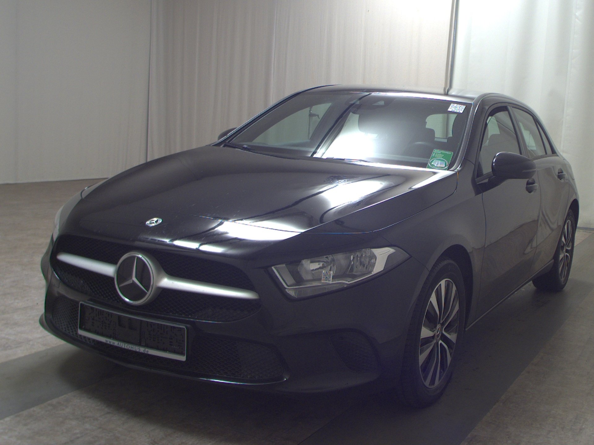 Mercedes-Benz A 250 e Navi Kamera Shz Distronic+ 2