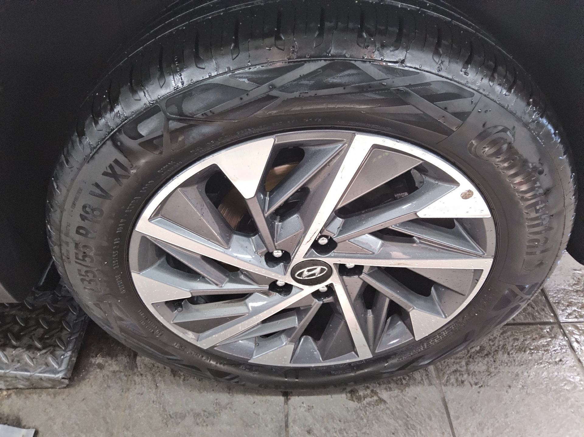 Hyundai Tucson 1.6 CRDI Trend Navi LED DC Pano ACC RfK 11