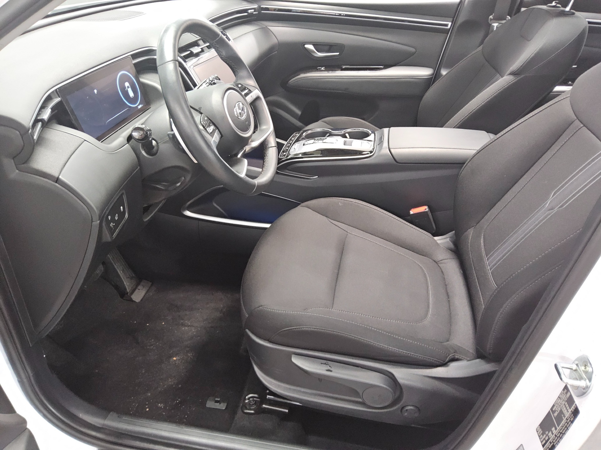 Hyundai Tucson 1.6 CRDI Trend Navi LED DC Pano ACC RfK 9