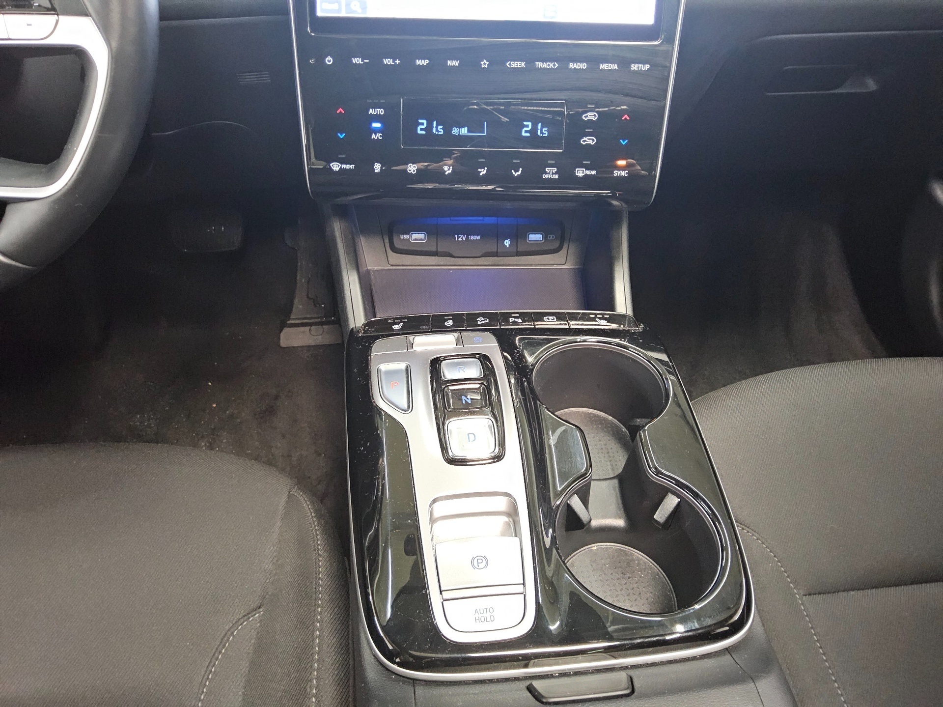 Hyundai Tucson 1.6 CRDI Trend Navi LED DC Pano ACC RfK 6