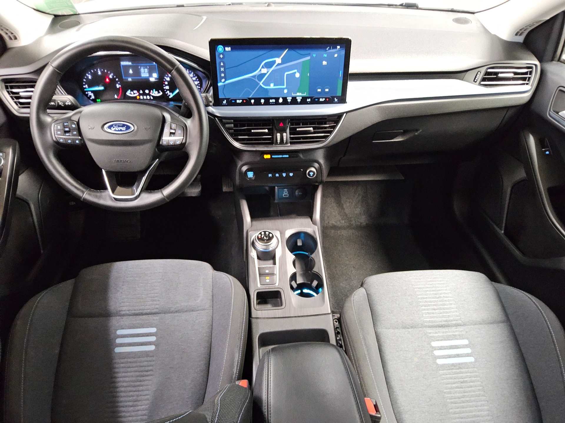 Ford Focus Turnier 1.5 EB Active Navi LED Shz RfK ACC 5