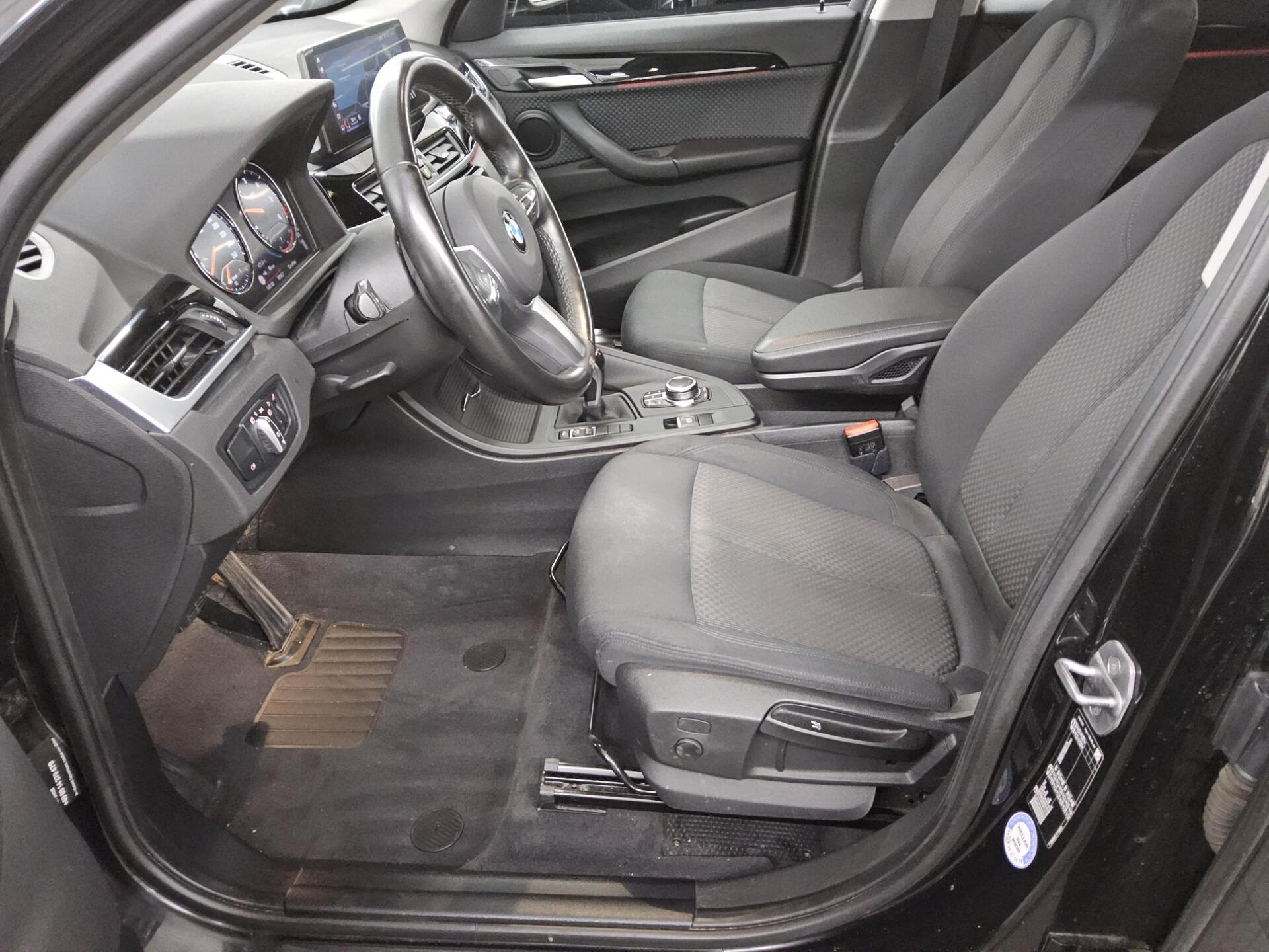 BMW X1 sDrive18d Advantage Navi Shz HuD el.Heck AHK RFK 8