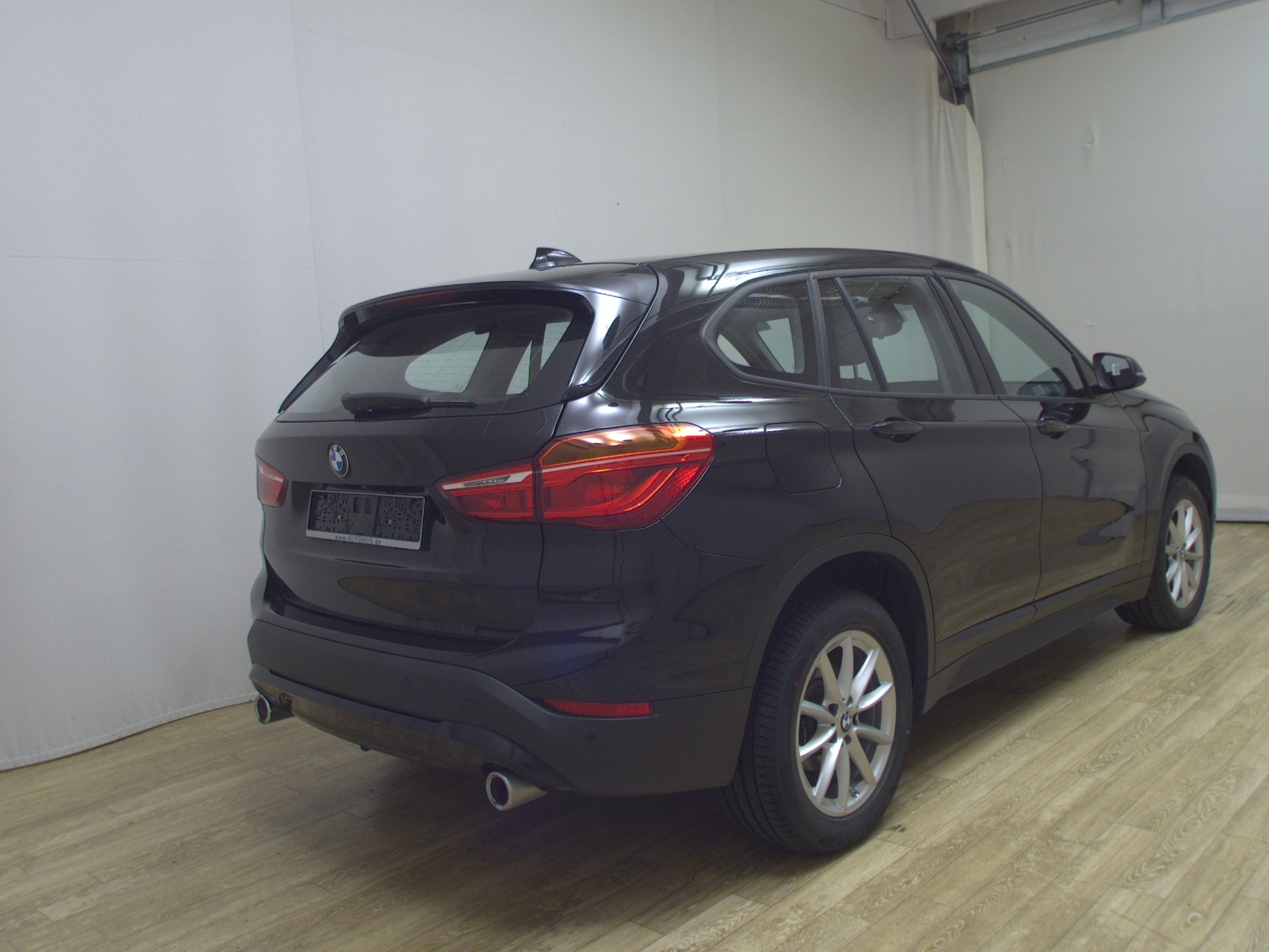 BMW X1 sDrive18d Advantage Navi Shz HuD el.Heck AHK RFK 4