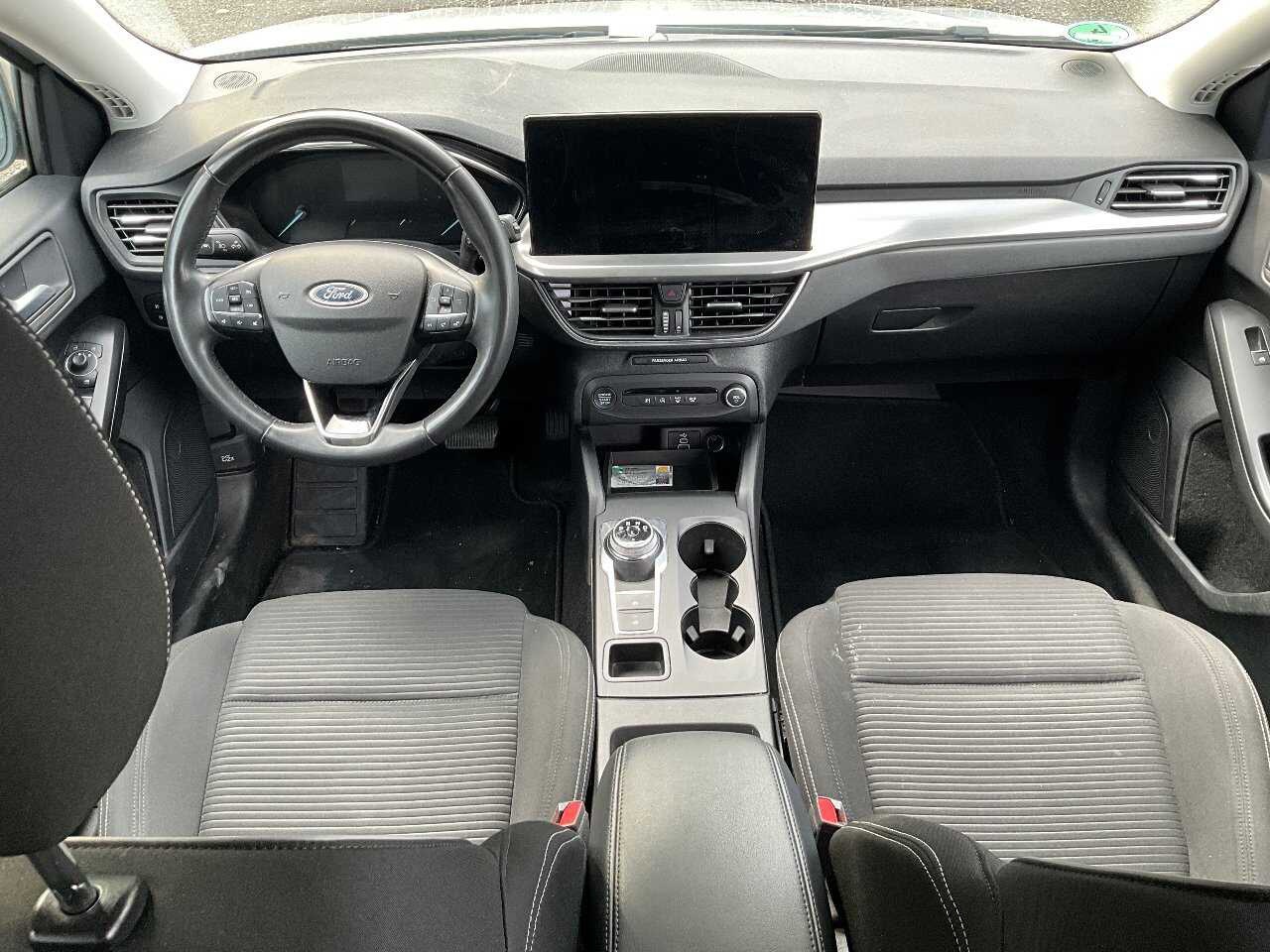 Ford Focus Turnier 1.5 EB Titanium Navi LED RFK SHZ 5