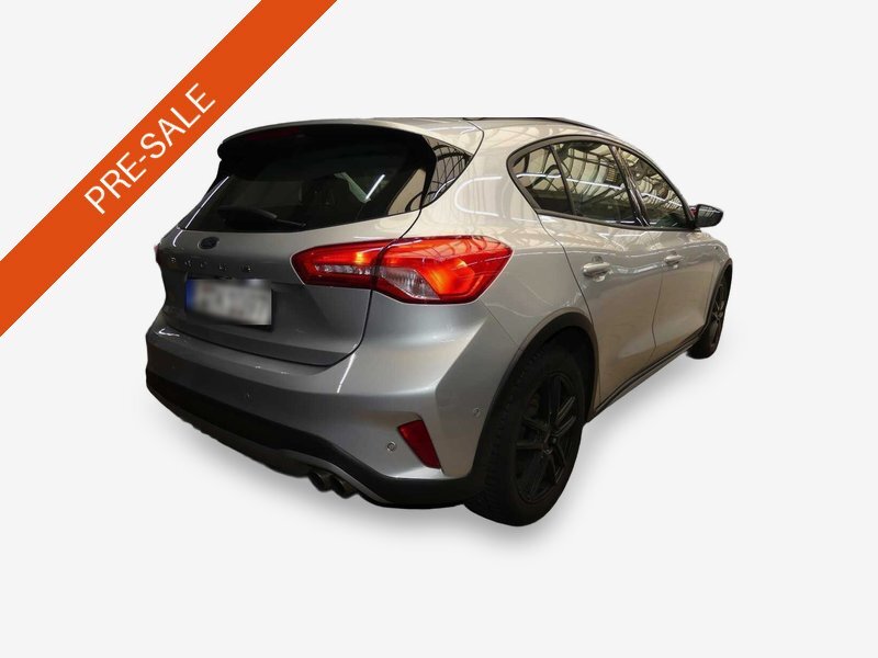 Ford Focus 2.0 EB Active Navi LED AHK RFK ACC 2