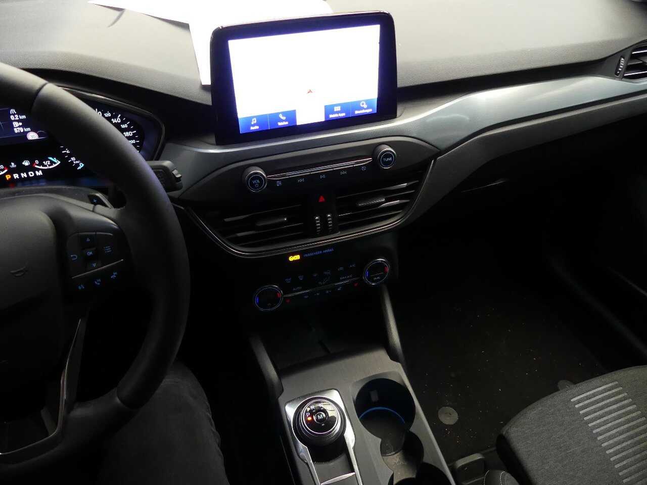 Ford Focus 2.0 EB Active Navi LED AHK RFK ACC 6
