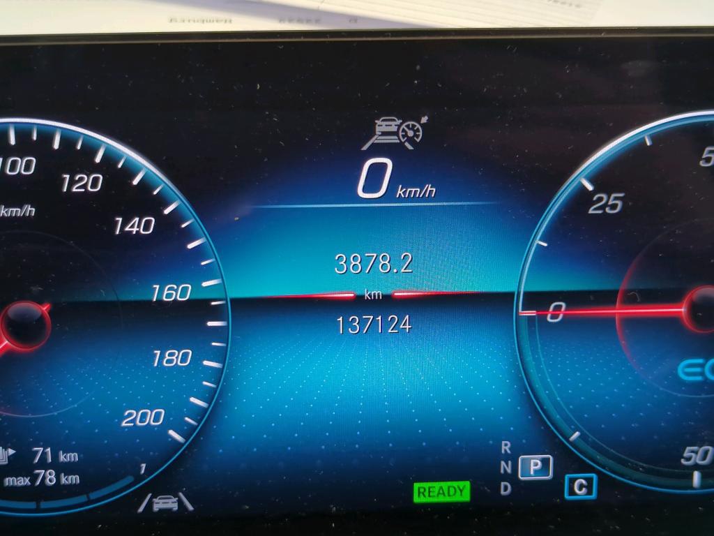 Mercedes-Benz EQB 250 NAVI LED SHZ RFK T-LEDER 7