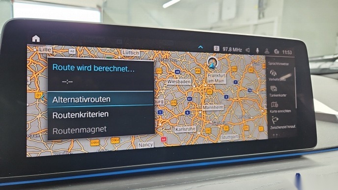 BMW 530e Touring M-Sport LEDER LED SHZ HiFi HUD 9