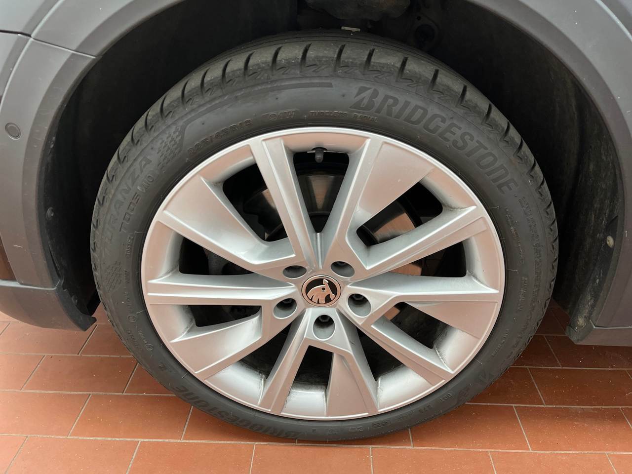 Skoda Octavia Kombi 2.0 TDI 4x4 Scout Navi LED VC HuD 12