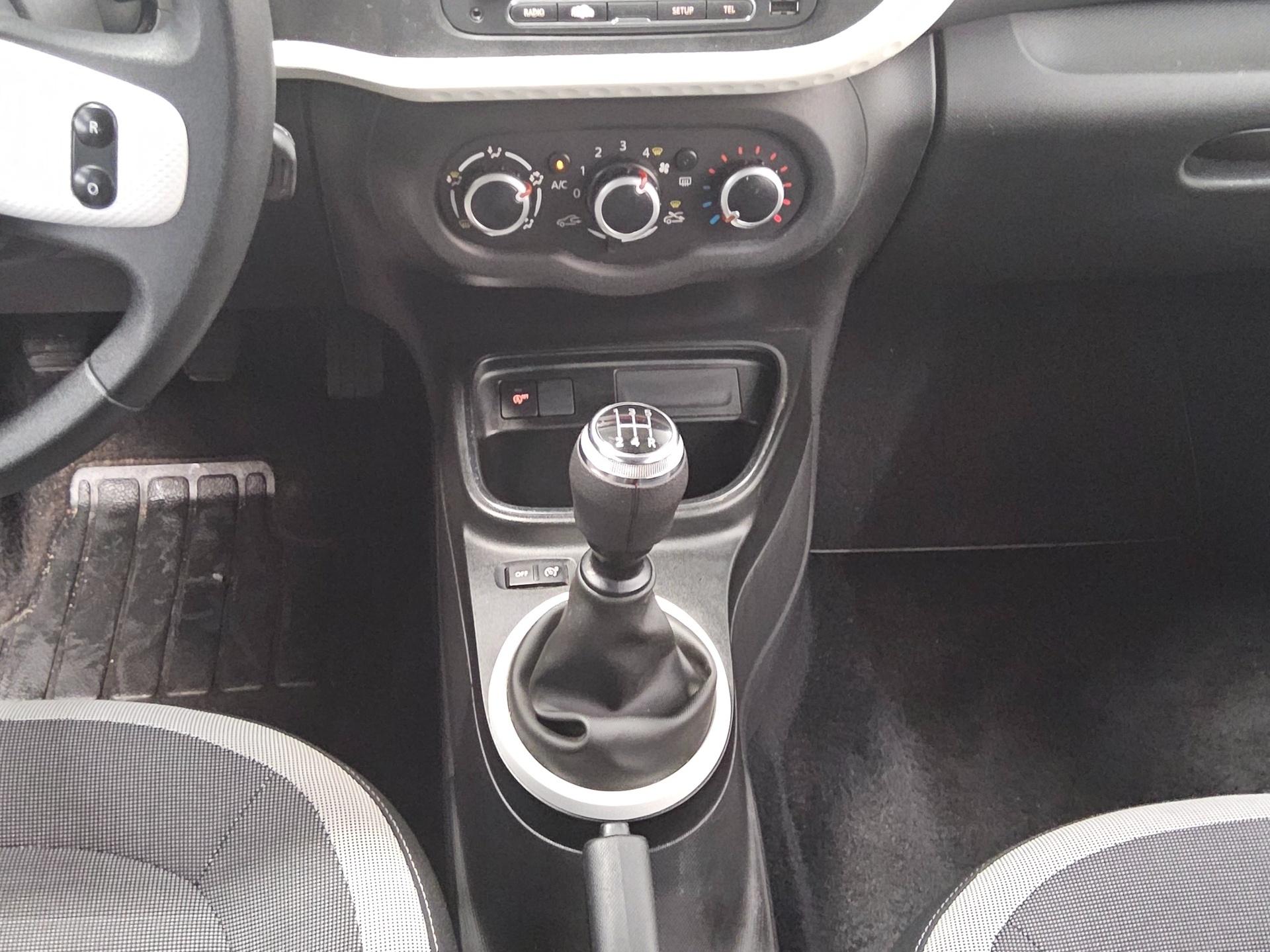 Renault Twingo 1.0 Limited Klima BT 6