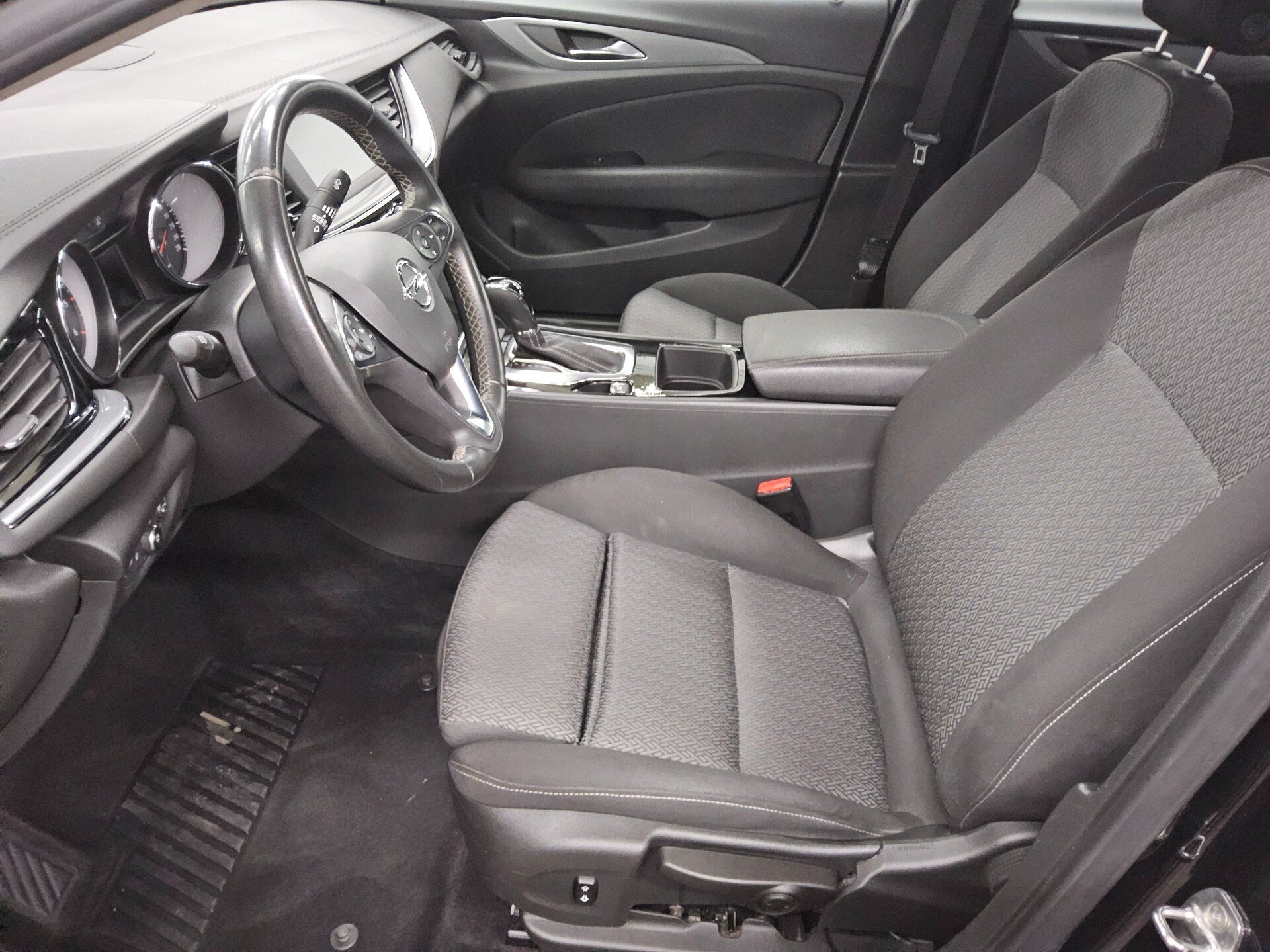 Opel Insignia GS 2.0 D Business Ed. Navi PDC AHK 8