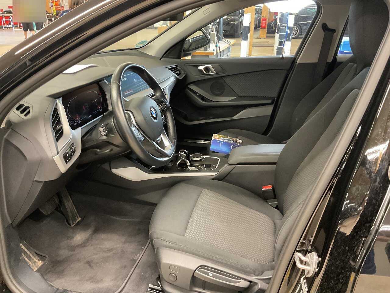 BMW 118iA Advantage KLIMAAUT LED SHZ PDC COCKPIT 6
