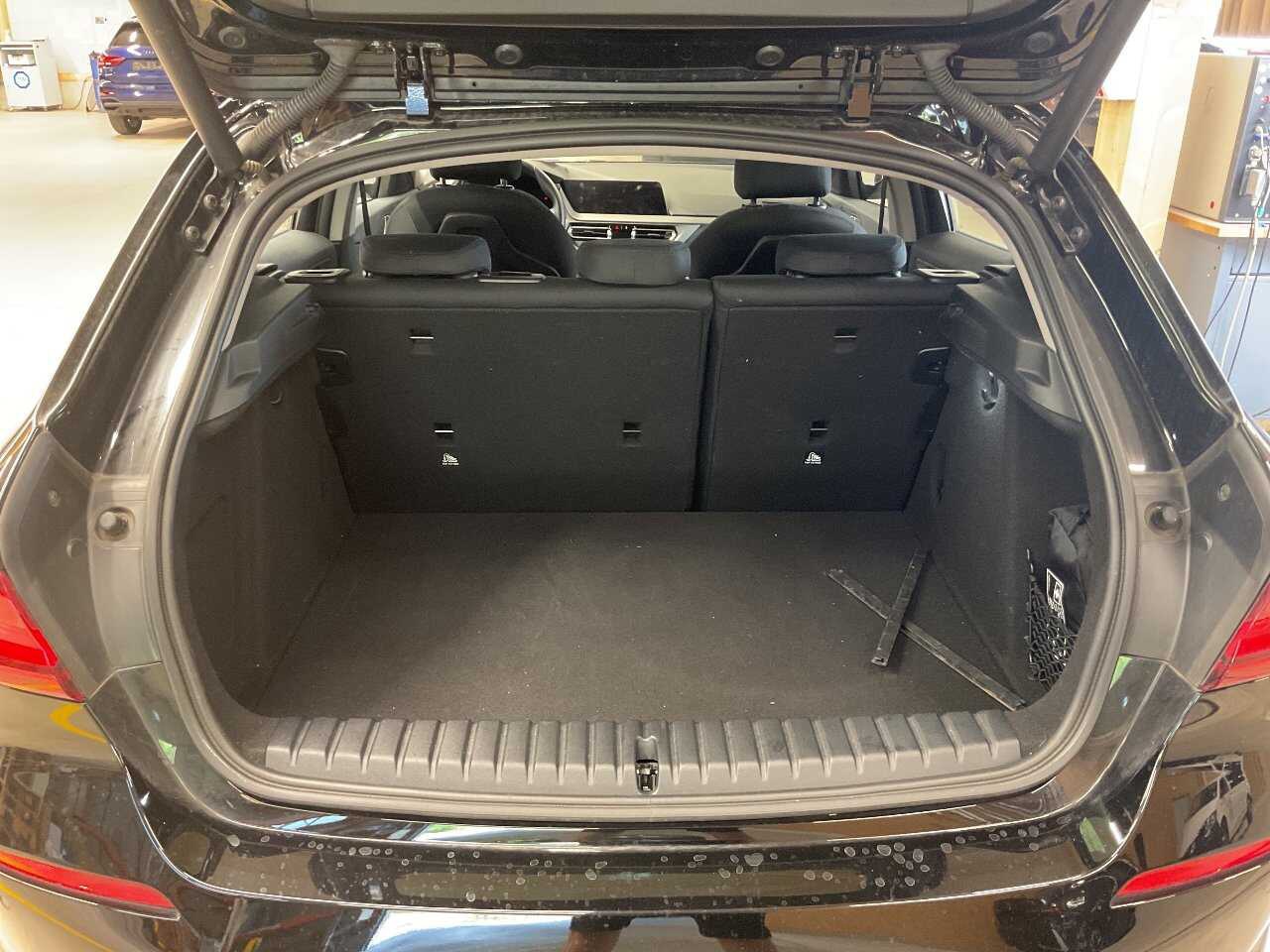 BMW 118iA Advantage KLIMAAUT LED SHZ PDC COCKPIT 11