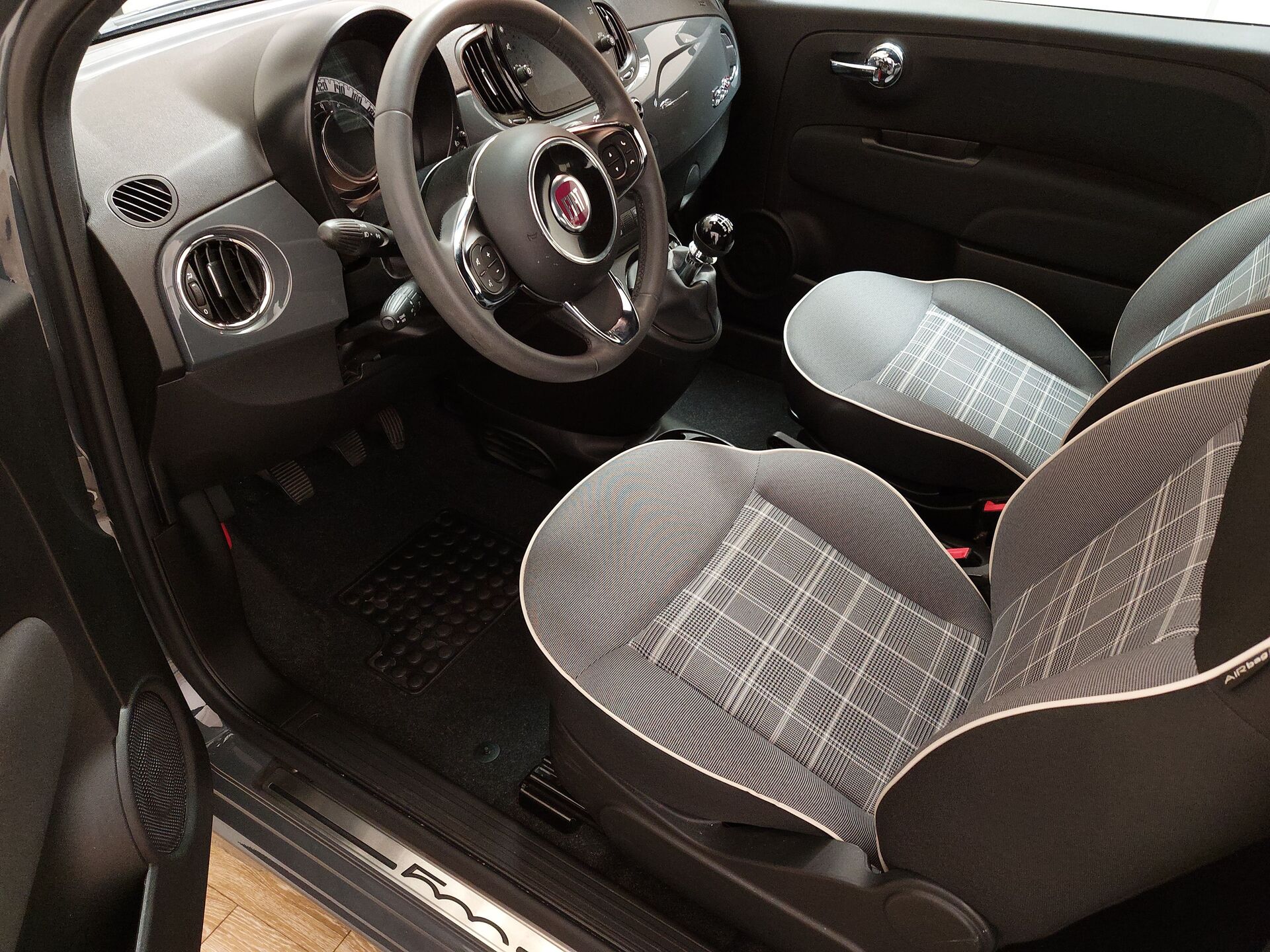 Fiat 500C 1.0 Lounge Klima PDC 8