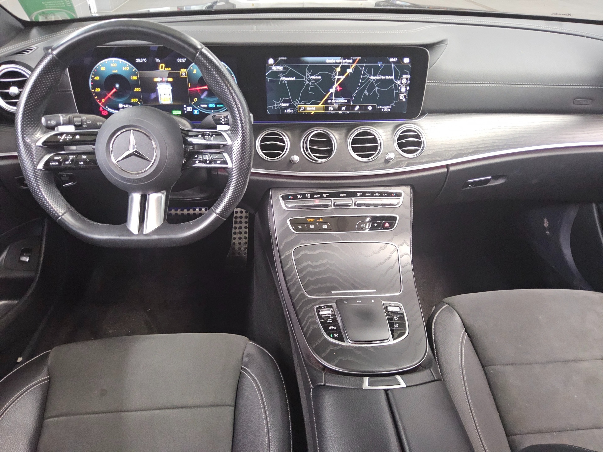 Mercedes-Benz E 220 T d 4M AMG-Line Navi LED Widescrn GSD AHK RFK 5