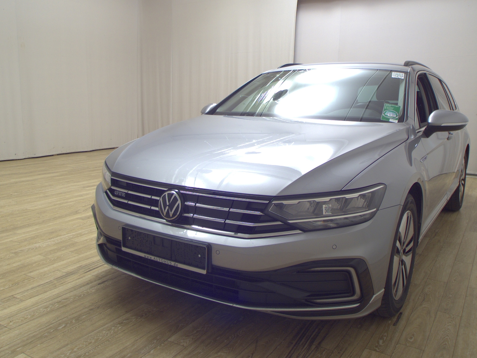 Volkswagen Passat Var. GTE 1.4 TSI Navi LED DC RFK AHK ACC 2