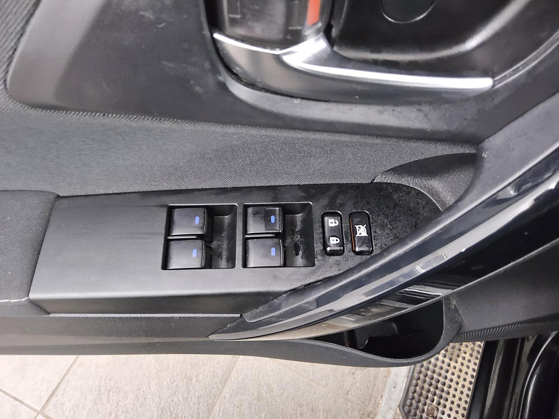 Toyota Auris 1.2 Turbo Comfort LED PDC RfK Shz HU 03/28 9