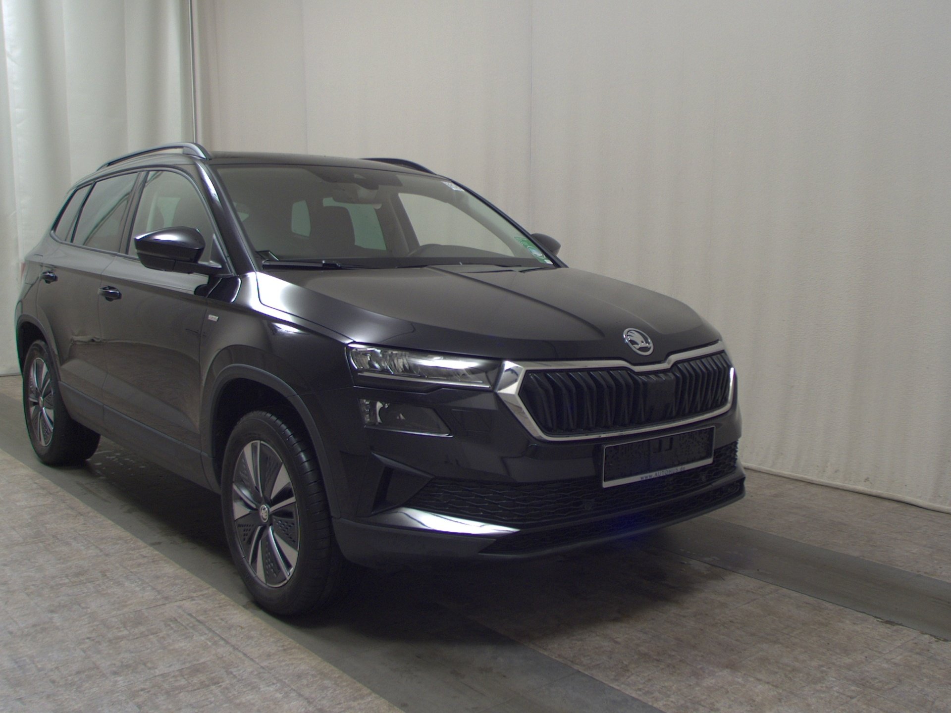 Skoda Karoq 2.0 TDI 4x4 Tour Navi LED Pano AHK 3