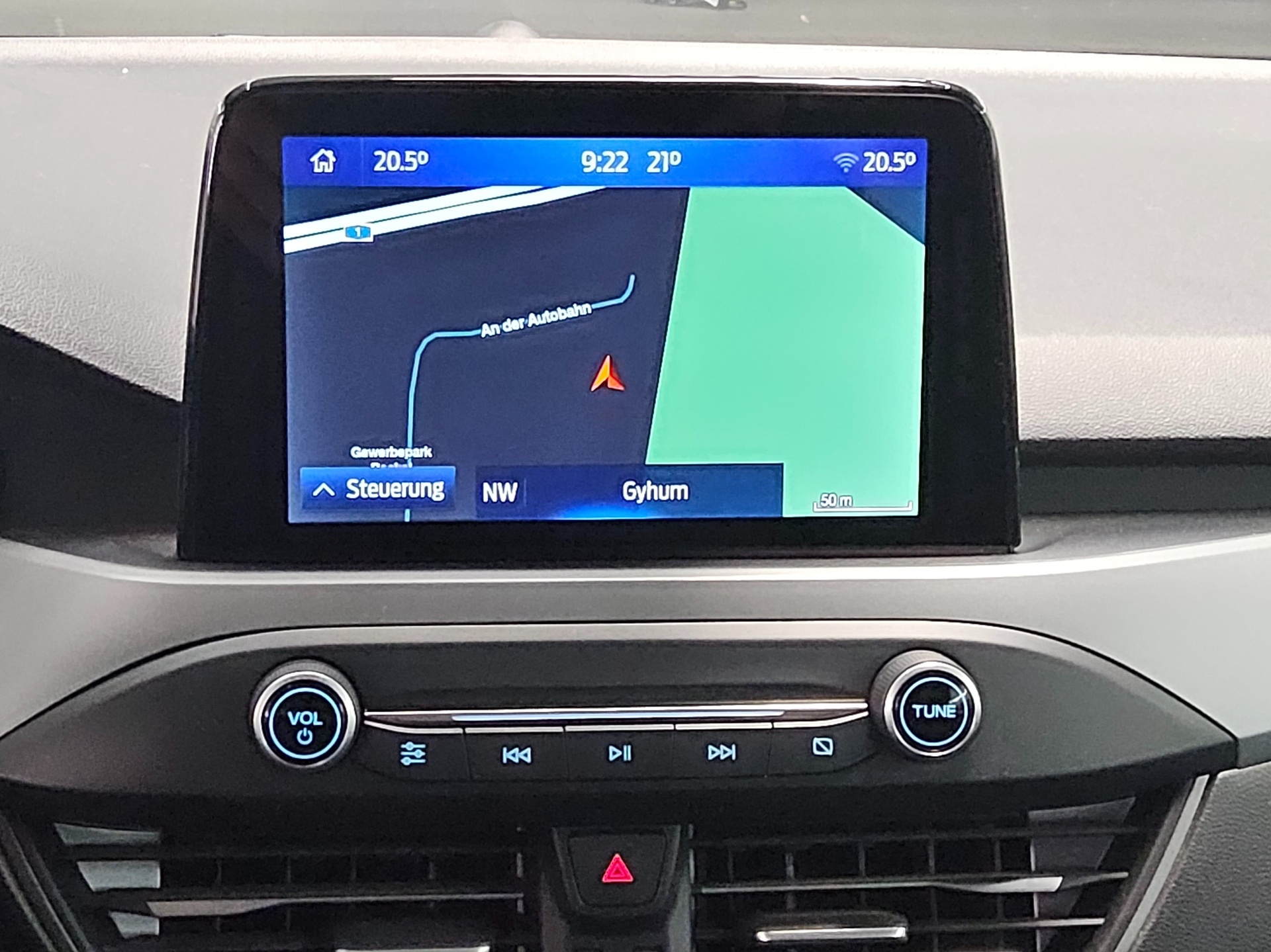 Ford Focus Turnier 1.5 EB Titanium Navi LED Shz PDC 7