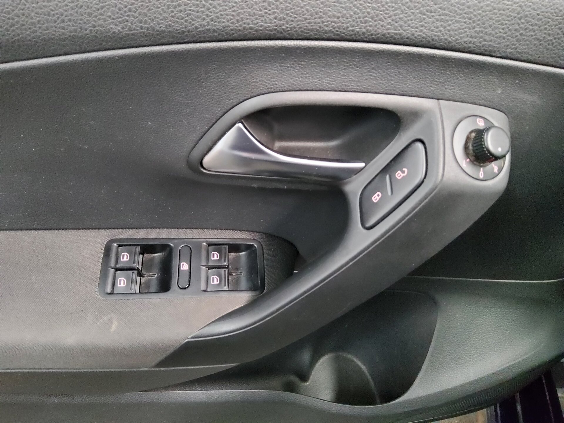 Volkswagen Polo 1.2 TDI Klima SHZ ZV 9