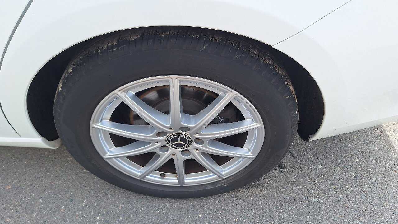 Mercedes-Benz CLA 180 SB d Progressive NAVI LED SHZ RFK 12