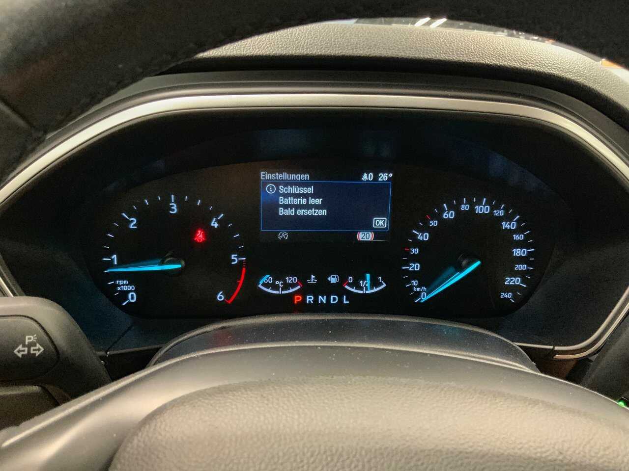 Ford Focus Turnier 1.5 EB Cool&Connect Navi LED RFK ACC SHZ 8