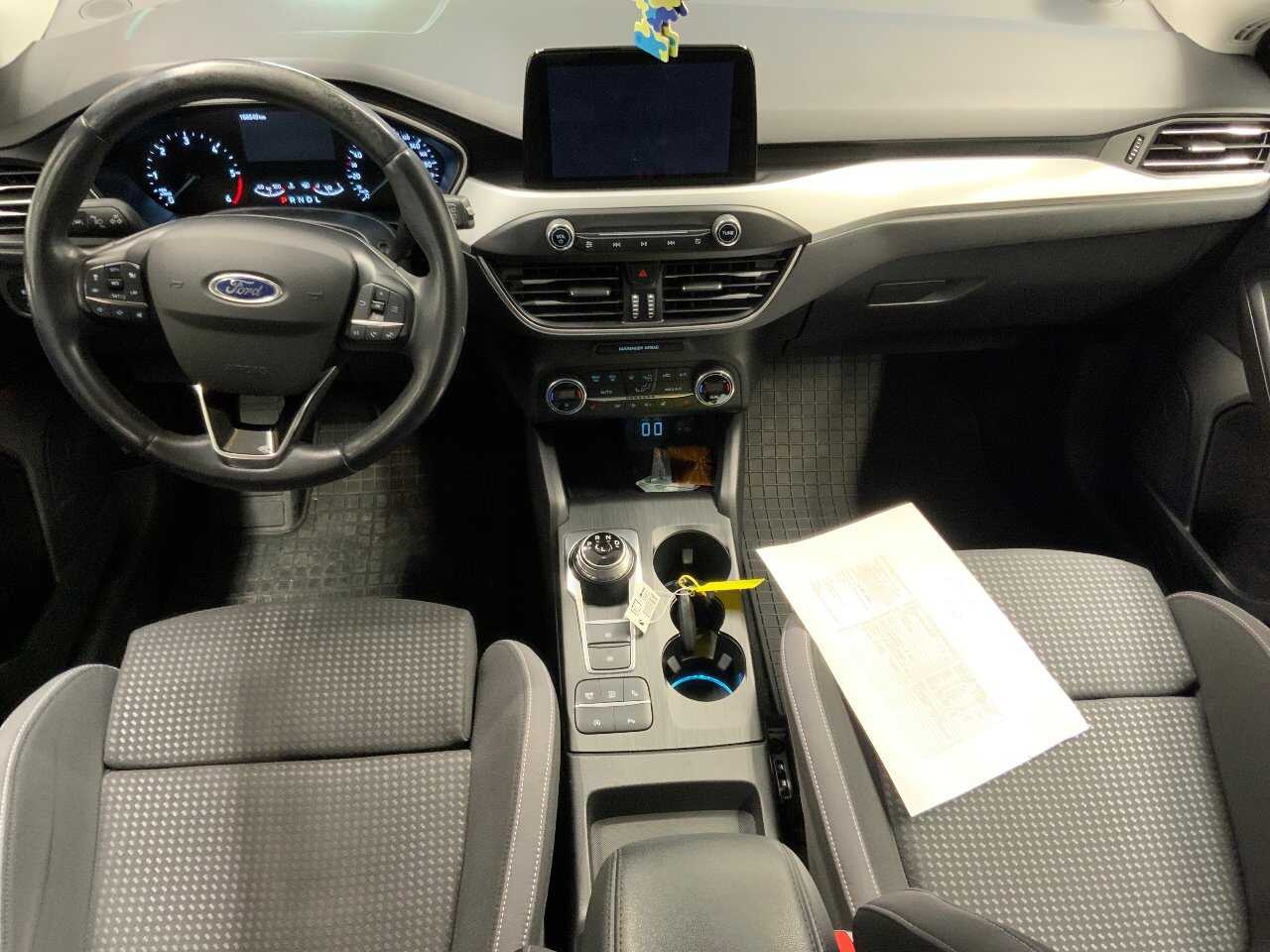 Ford Focus Turnier 1.5 EB Cool&Connect Navi LED RFK ACC SHZ 5