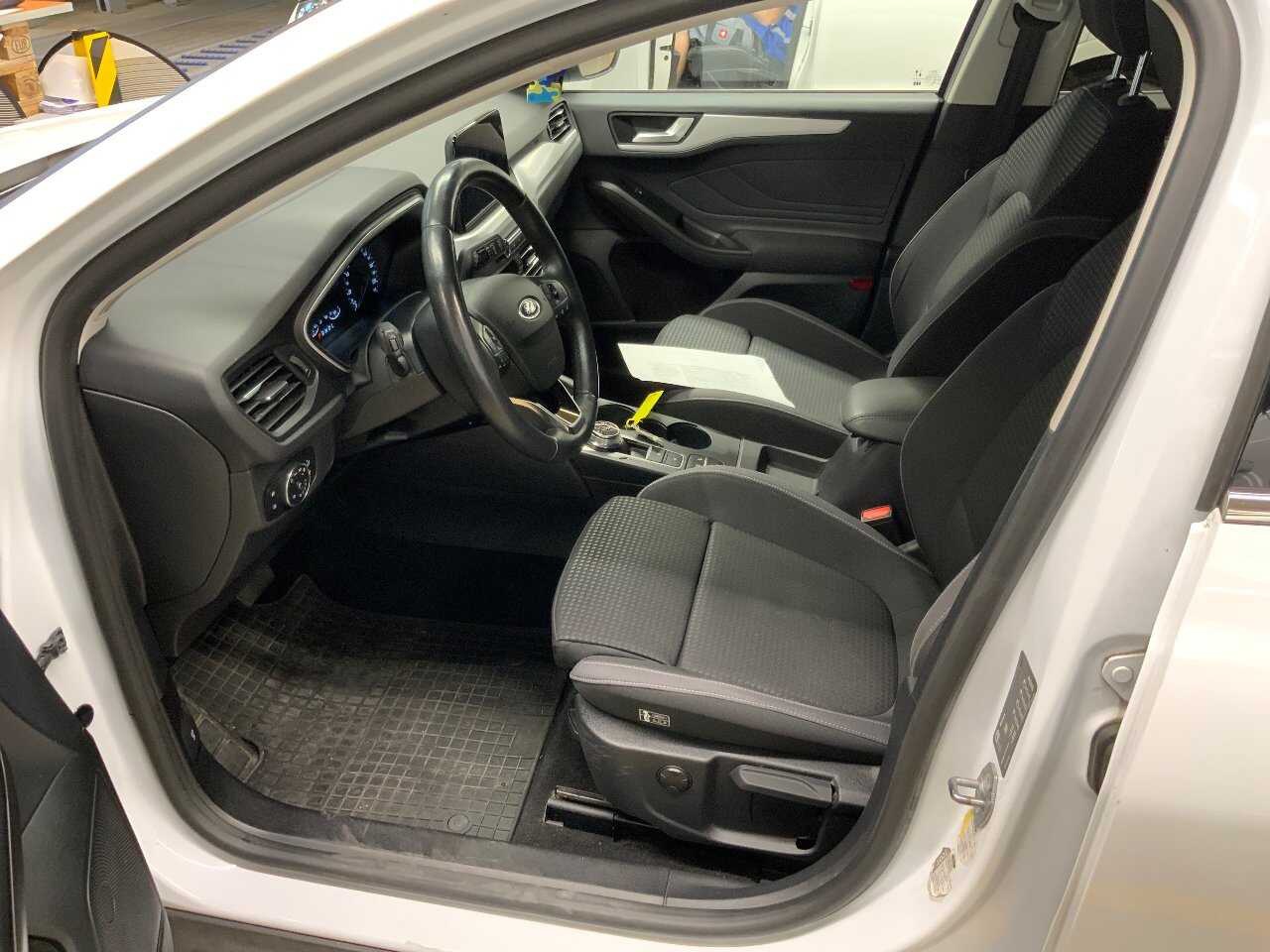 Ford Focus Turnier 1.5 EB Cool&Connect Navi LED RFK ACC SHZ 6