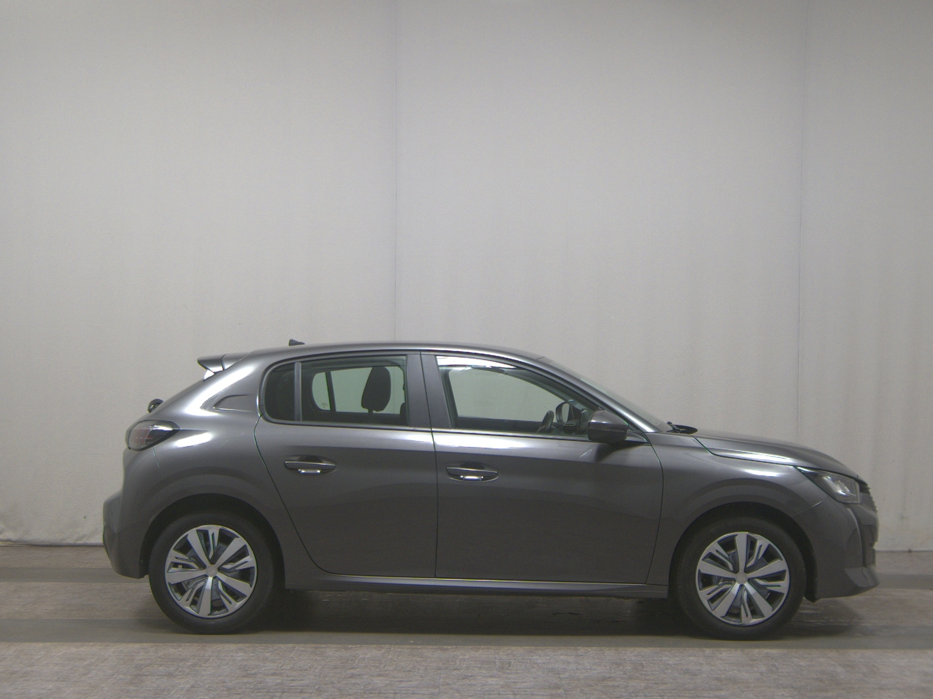 Peugeot 208 1.2 PureTech Active Tempomat PDC Shz LED
