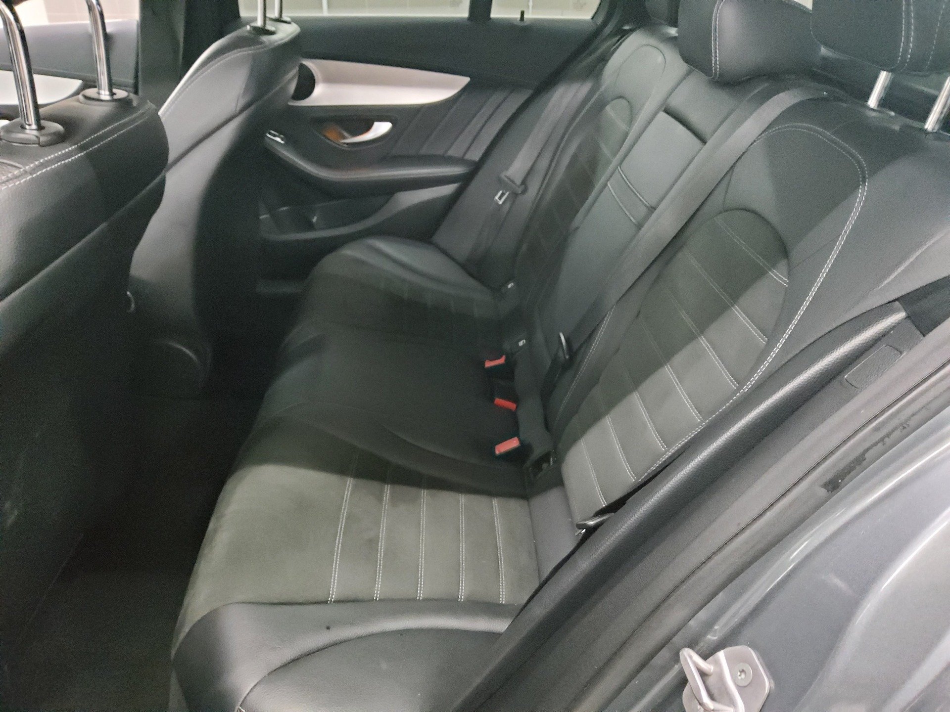 Mercedes-Benz C 300 T de AMG-Line T-Leder Navi LED Distronic+ 13