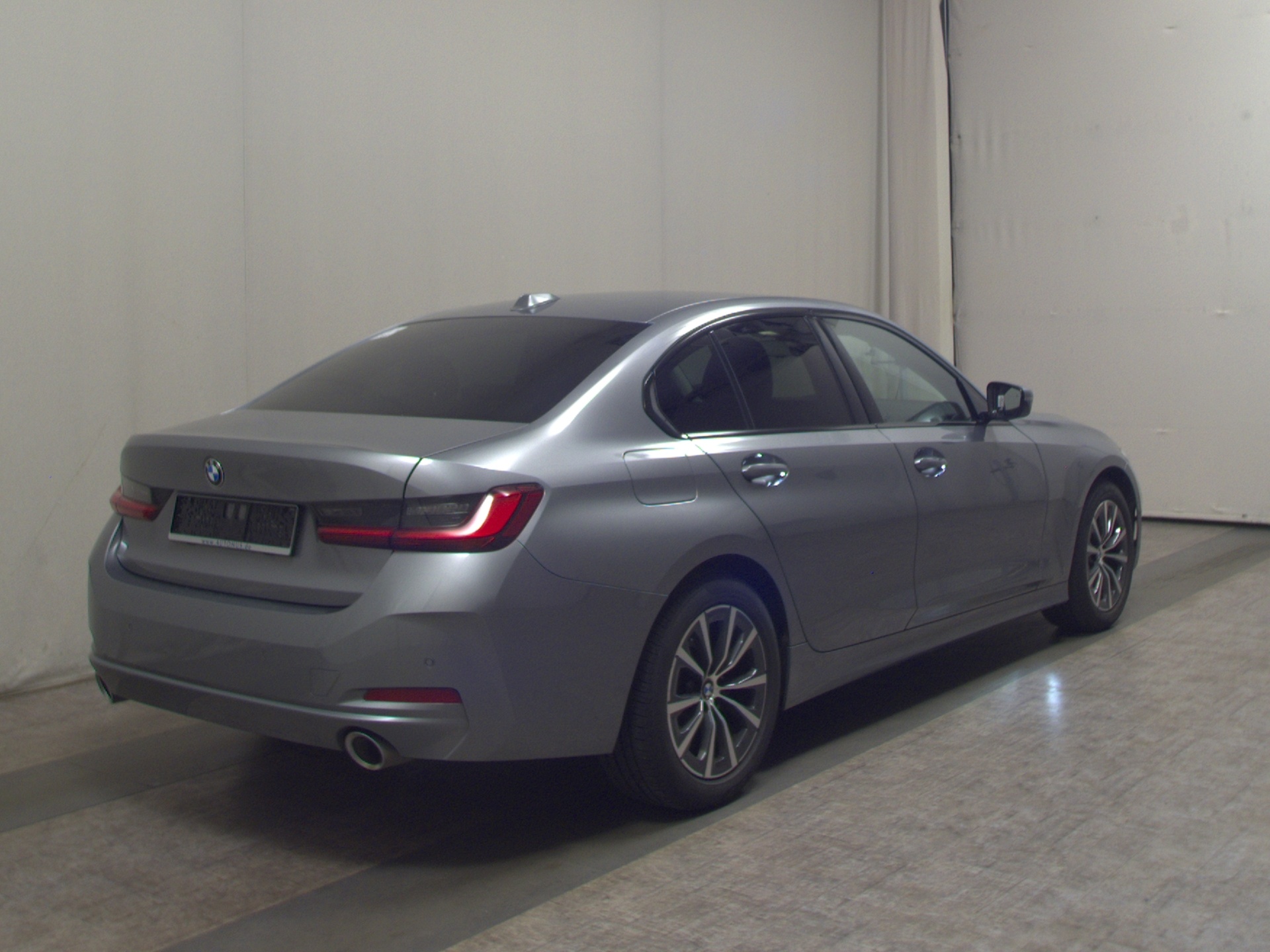 BMW 320dA T-Leder Navi LED Curved Shadow 4
